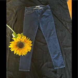 Levi’s Skinny slimming jeans new no tags